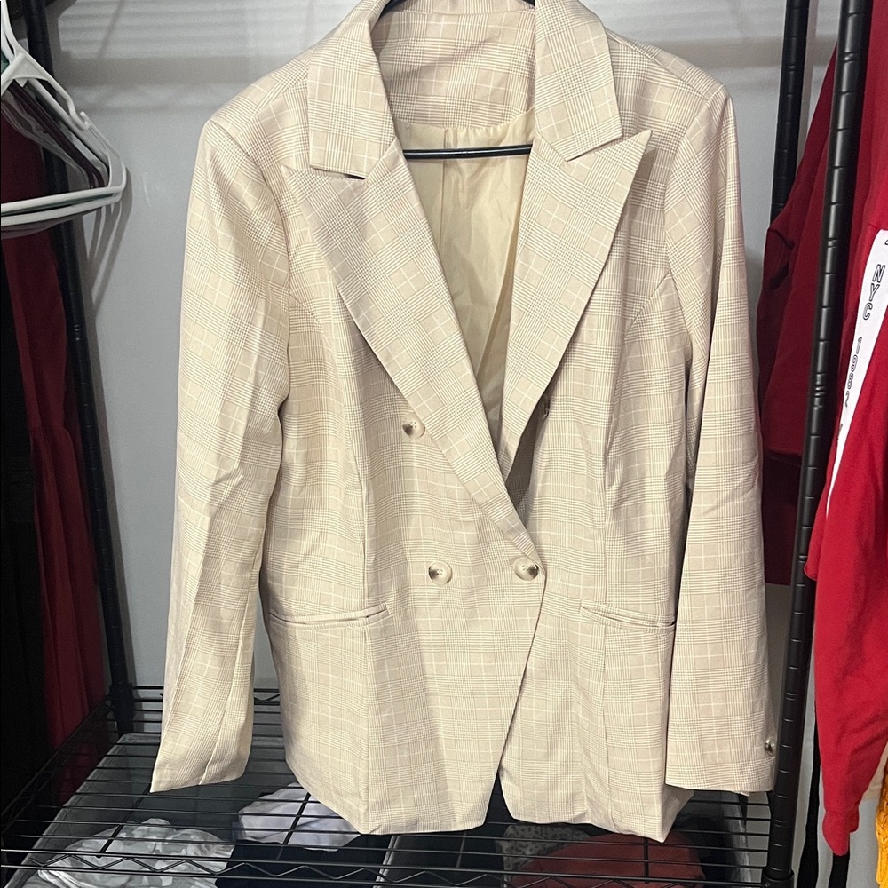 Women's Cream Blazer